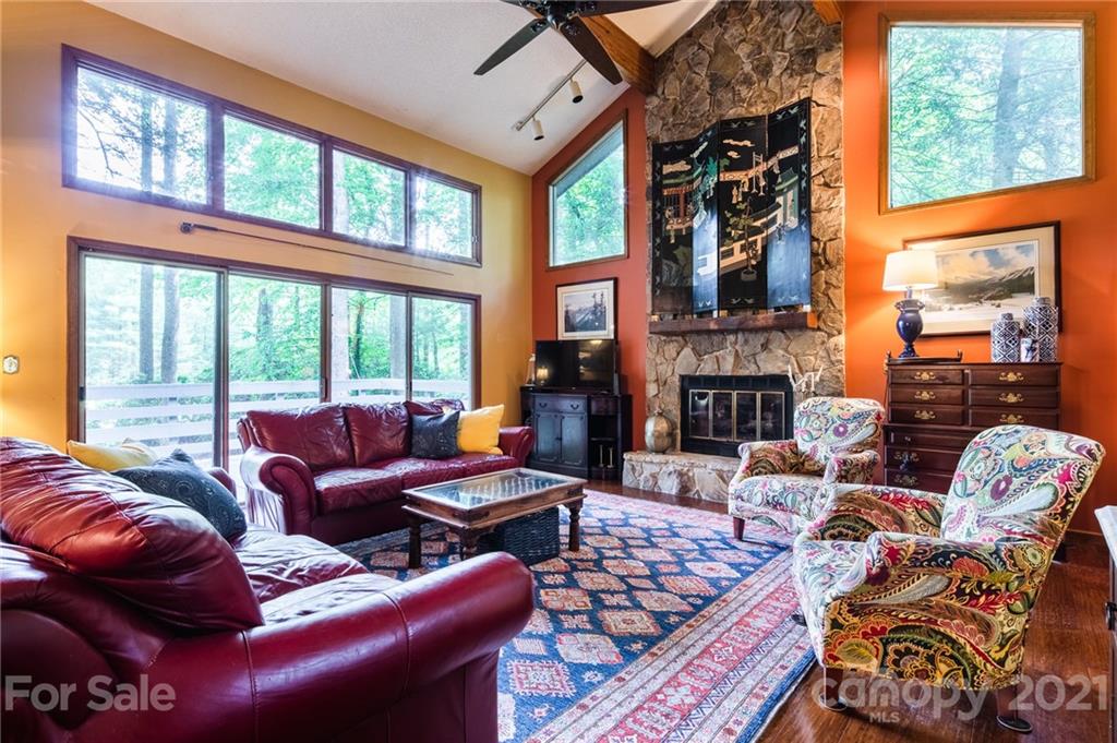 144 Boiling Springs Road Sapphire, NC 28774 - Photo 7 of 33 Gallery Image 7