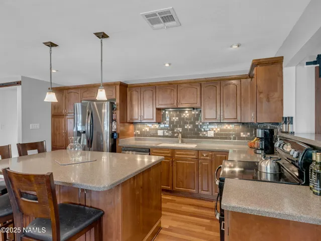 $992,000 | 3194 North Riviera Way, Flagstaff, AZ 86004