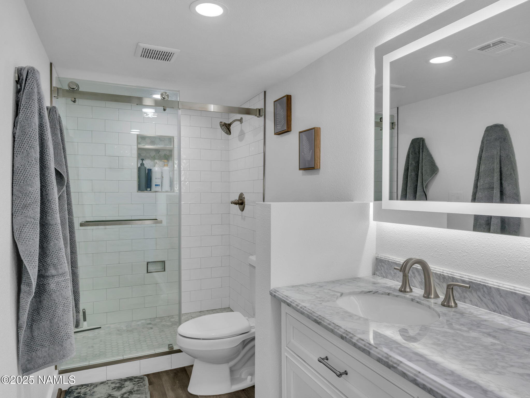 3194 North Riviera Way Flagstaff, AZ 86004 - Photo 30 of 60 Primary Bathroom