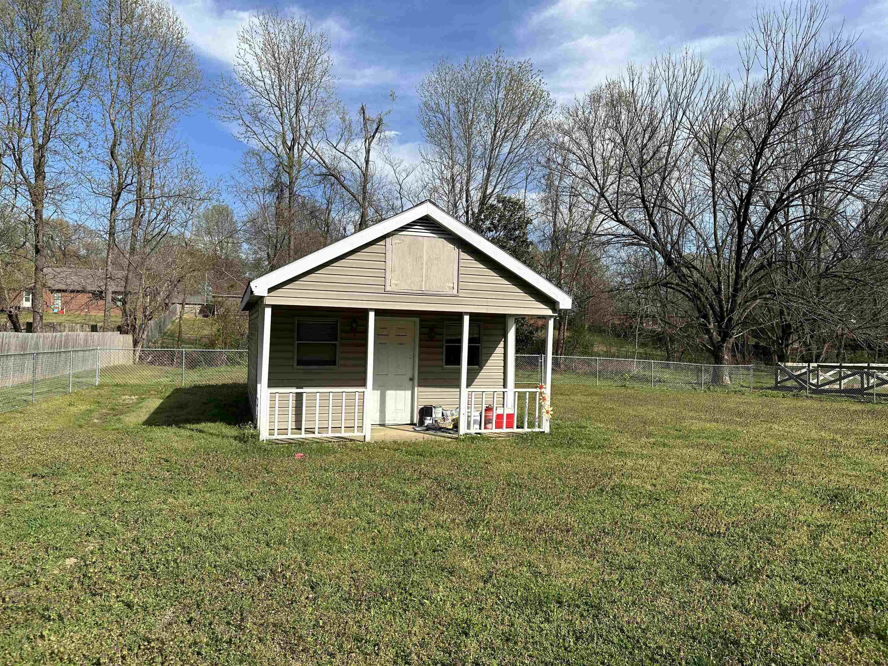 170 Lee Street Brighton, TN 38011 - Photo 11 of 11 View of outbuilding with a fenced backyard and an outdoor structure