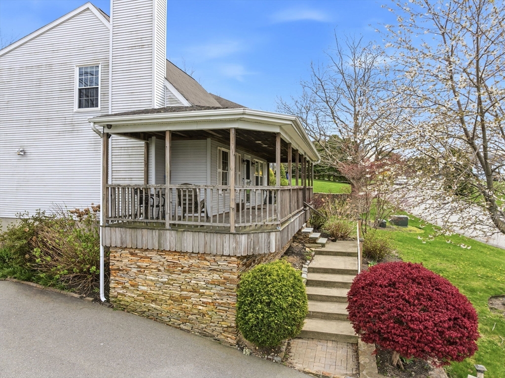 240 Horizon Way Fall River, MA 02720 - Photo 17 of 42