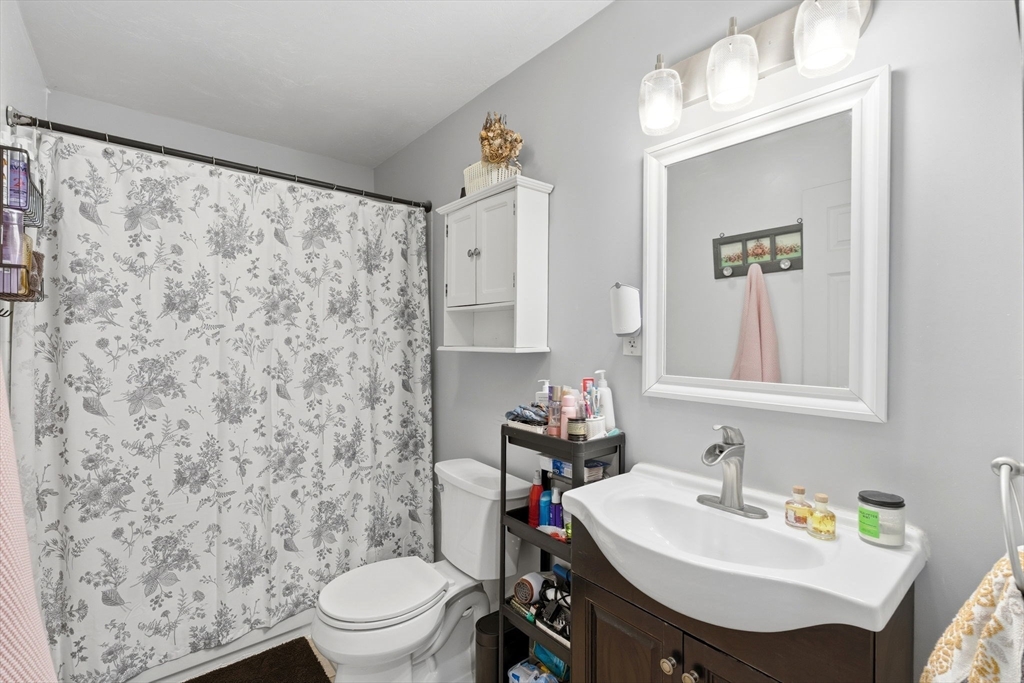 240 Horizon Way Fall River, MA 02720 - Photo 32 of 42