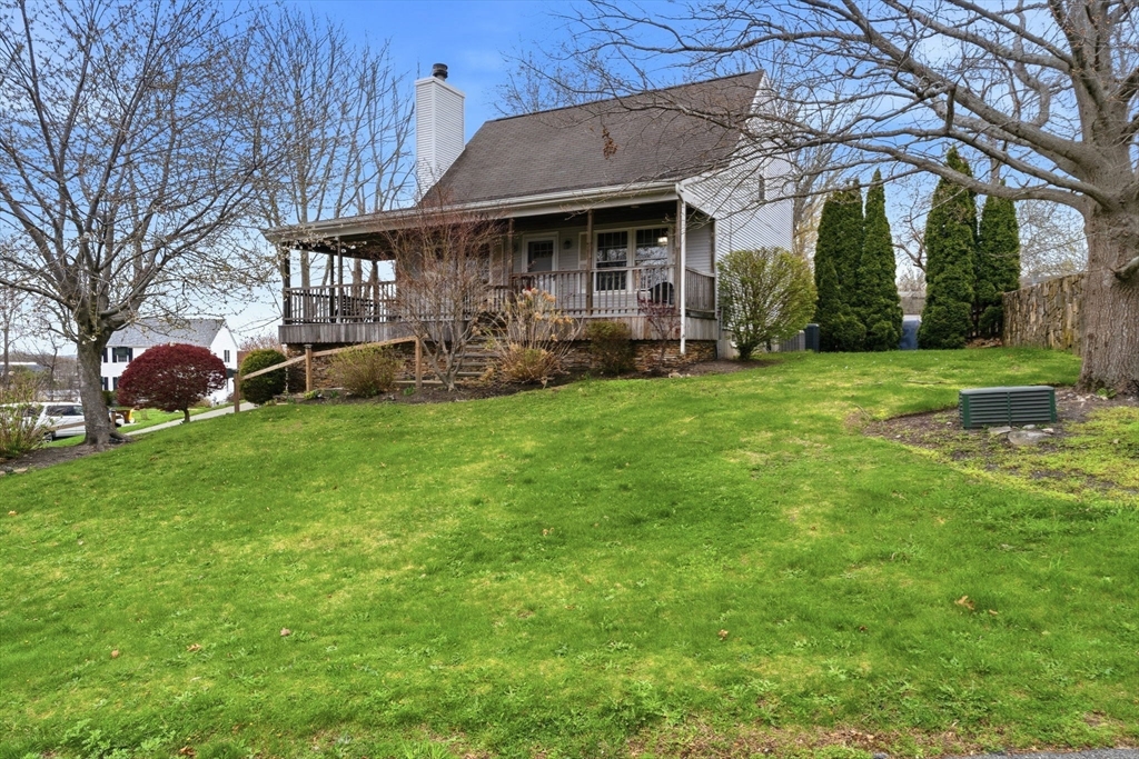 240 Horizon Way Fall River, MA 02720 - Photo 9 of 42