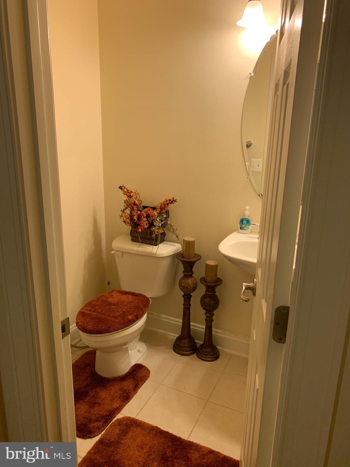 3927 Chantilly Road Chantilly, VA 20151 - Photo 16 of 98 Gallery Image 16
