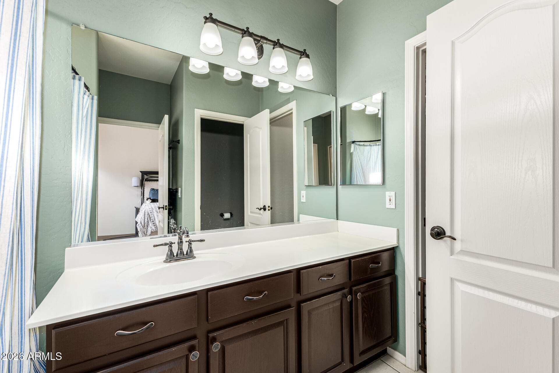 4583 Olive Court Gilbert, AZ 85234 - Photo 21 of 37 22-Olive