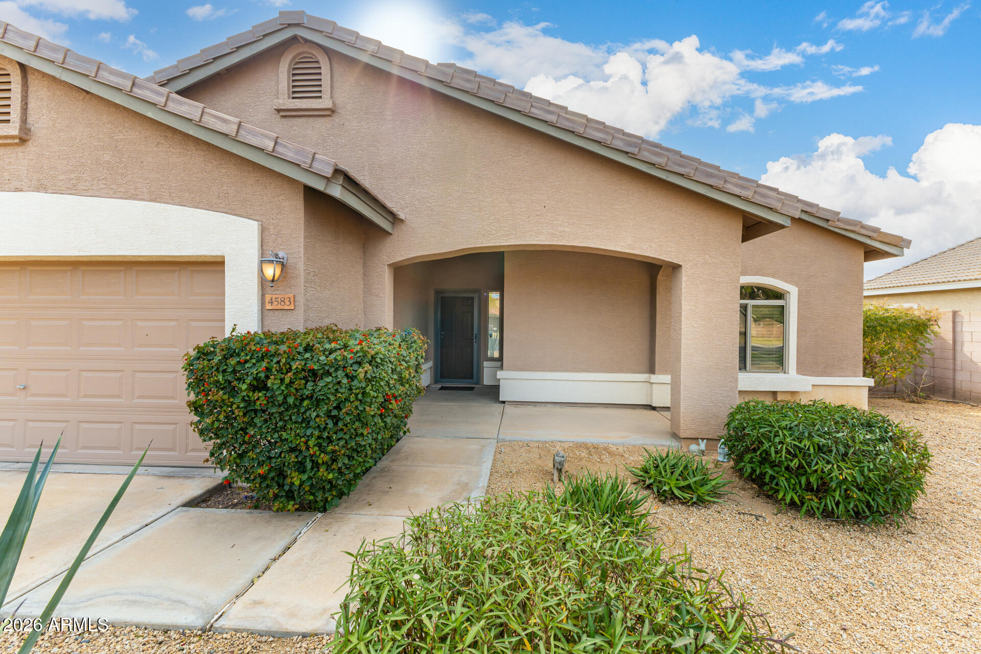 4583 Olive Court Gilbert, AZ 85234 - Photo 7 of 37 07-Olive