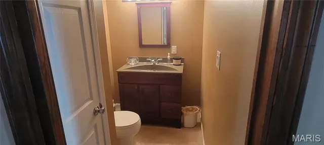 $210,000 | 10070 Sakura Drive, St. Louis, MO 63128