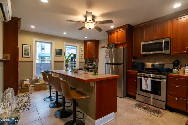$1,225,000 | 107 Lake Avenue, Saratoga Springs, NY 12866