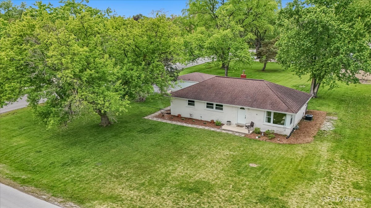 902 Stonemill Avenue Addison, IL 60101 - Photo 4 of 27
