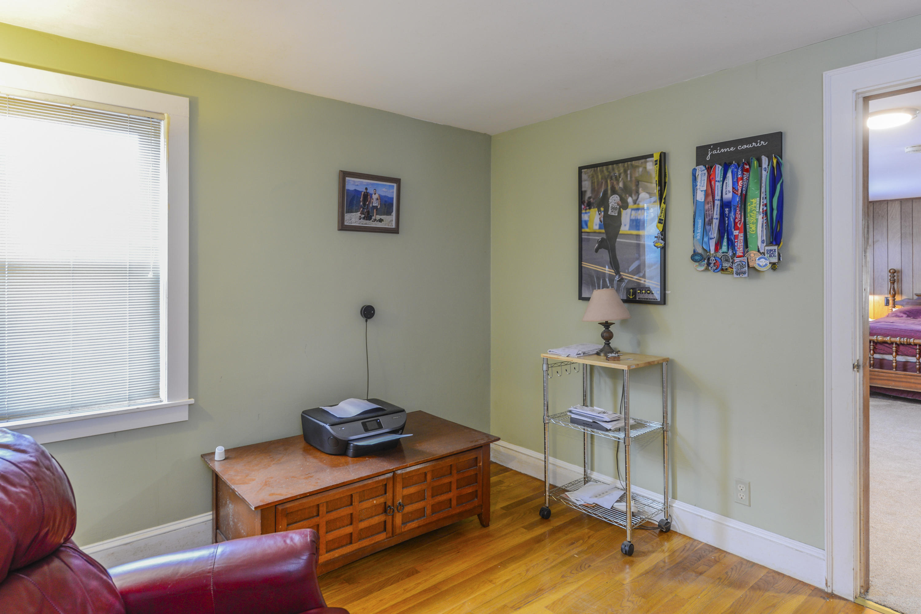 321 Shore Road Bourne, MA 02532 - Photo 10 of 21 a living room with furniture