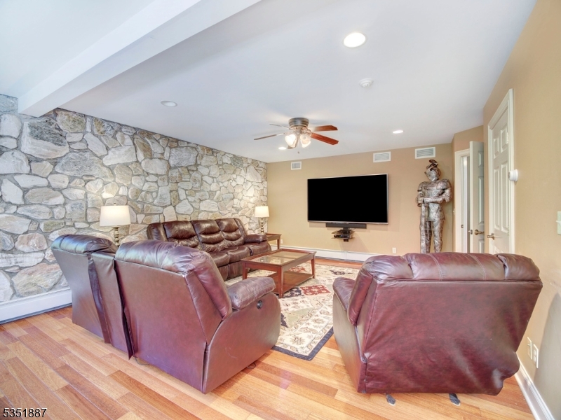 7 Arden Road Denville, NJ 07834 - Photo 19 of 50