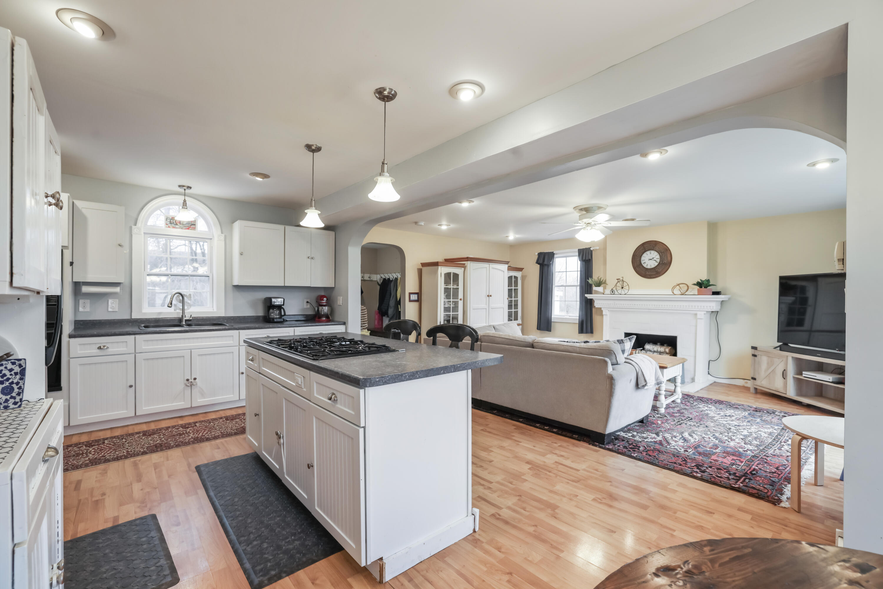 74 Agamenticus Road South Berwick, ME 03908 - Photo 12 of 41 3G0A3505