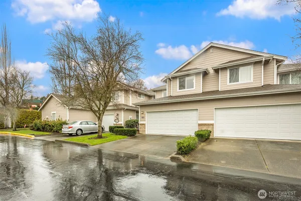 $549,000 | 10700 Southeast 260th Street, Unit E103, Kent, WA 98030