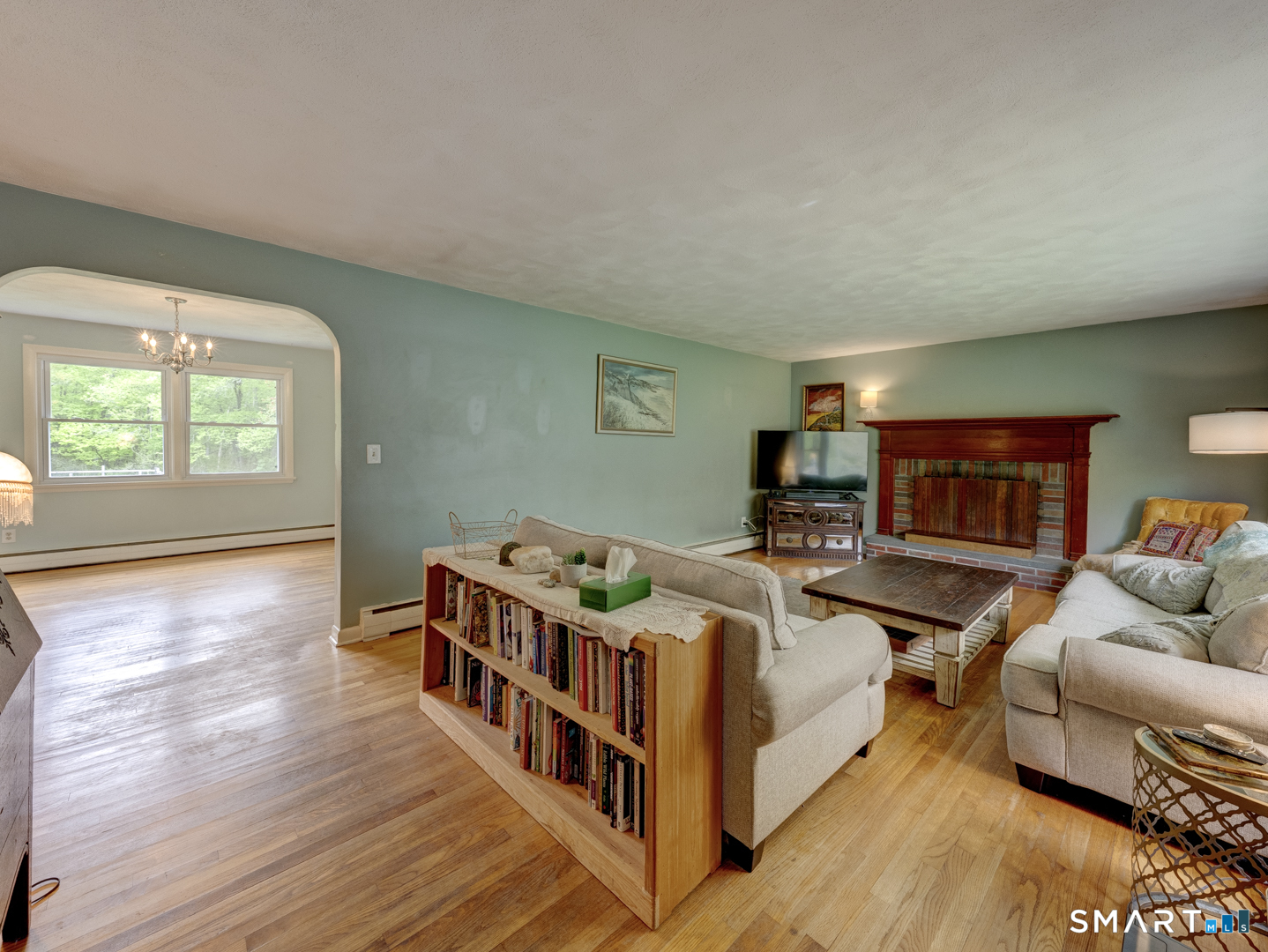 384 Woodland Road Mansfield, CT 06268 - Photo 12 of 37 living room