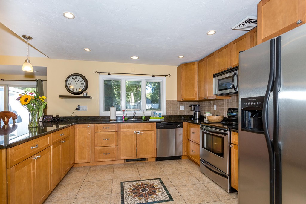 23 Oakdale Road Canton, MA 02021 - Photo 10 of 23 Gallery Image 10