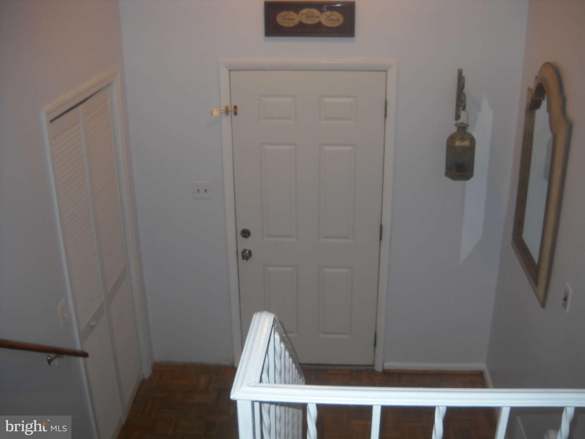 12919 Sturbridge Road Woodbridge, VA 22192 - Photo 4 of 26 Interior (General)