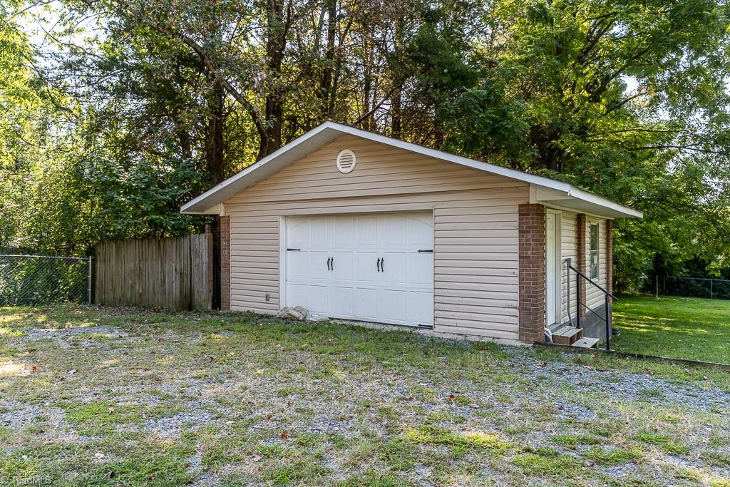 1910 Darwick Road Winston-Salem, NC 27127 - Photo 31 of 38 1910 Darwick Rd Winston Salem NC