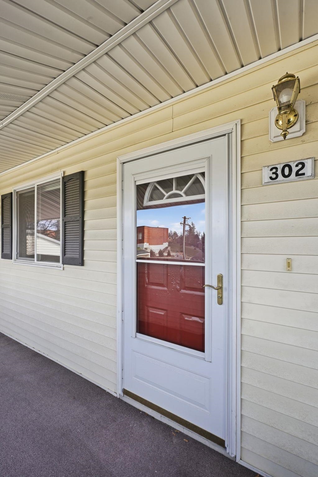 222 North Hutchinson Road, Unit 302 Spokane Valley, WA 99212 - Photo 3 of 20