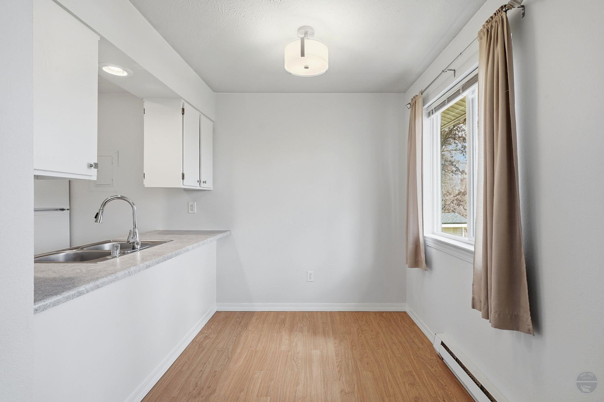 222 North Hutchinson Road, Unit 302 Spokane Valley, WA 99212 - Photo 6 of 20