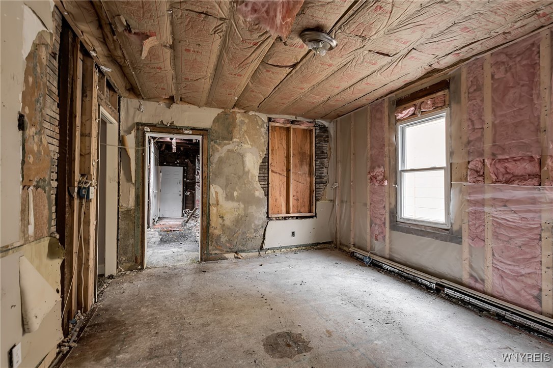268 Reiman Street Buffalo, NY 14212 - Photo 14 of 24