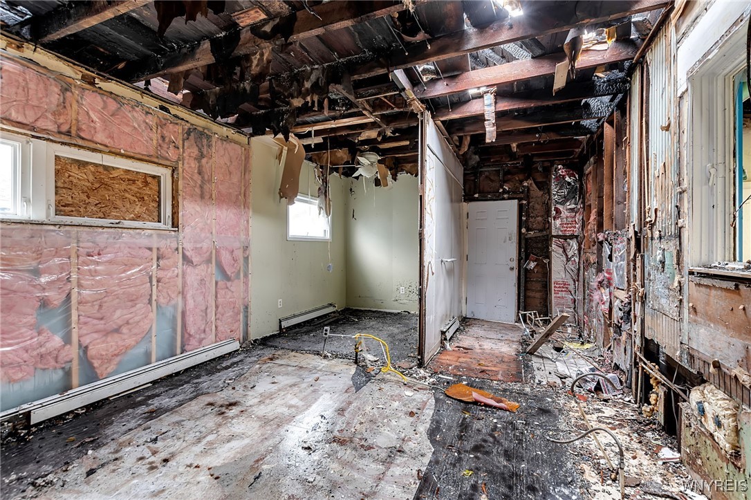 268 Reiman Street Buffalo, NY 14212 - Photo 8 of 24