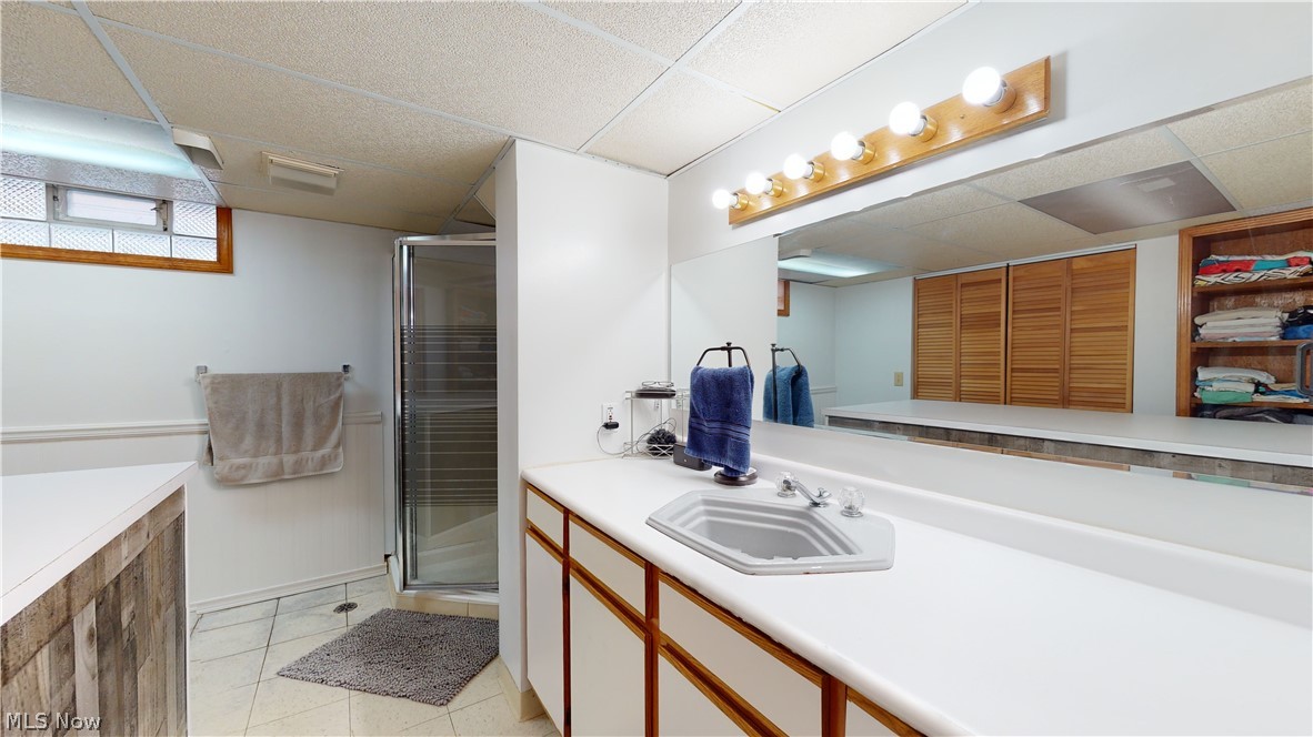 1627 Romona Road Akron, OH 44305 - Photo 21 of 35 Lower level full bathroom.
