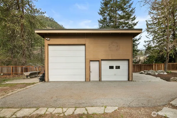 $845,000 | 127 Mill Street, Leavenworth, WA 98826