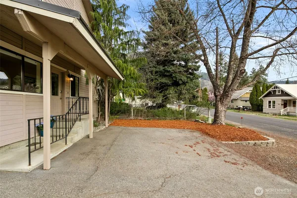 $845,000 | 127 Mill Street, Leavenworth, WA 98826