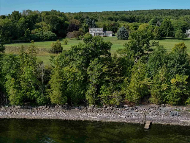 $1,250,000 | 129 E Shore North, Grand Isle, VT 05458