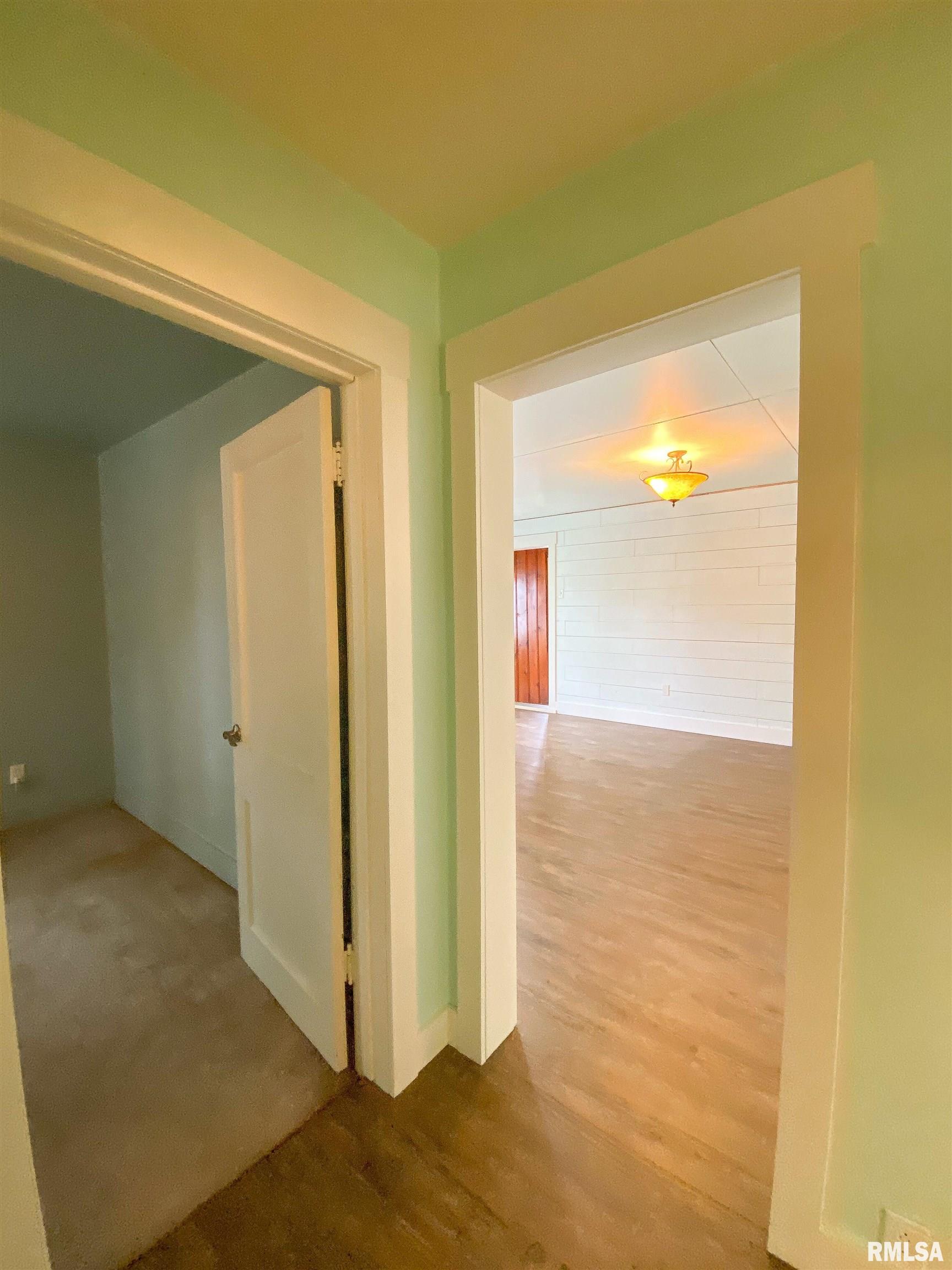 330 South State Street Flora, IL 62839 - Photo 25 of 66 Gallery Image 25