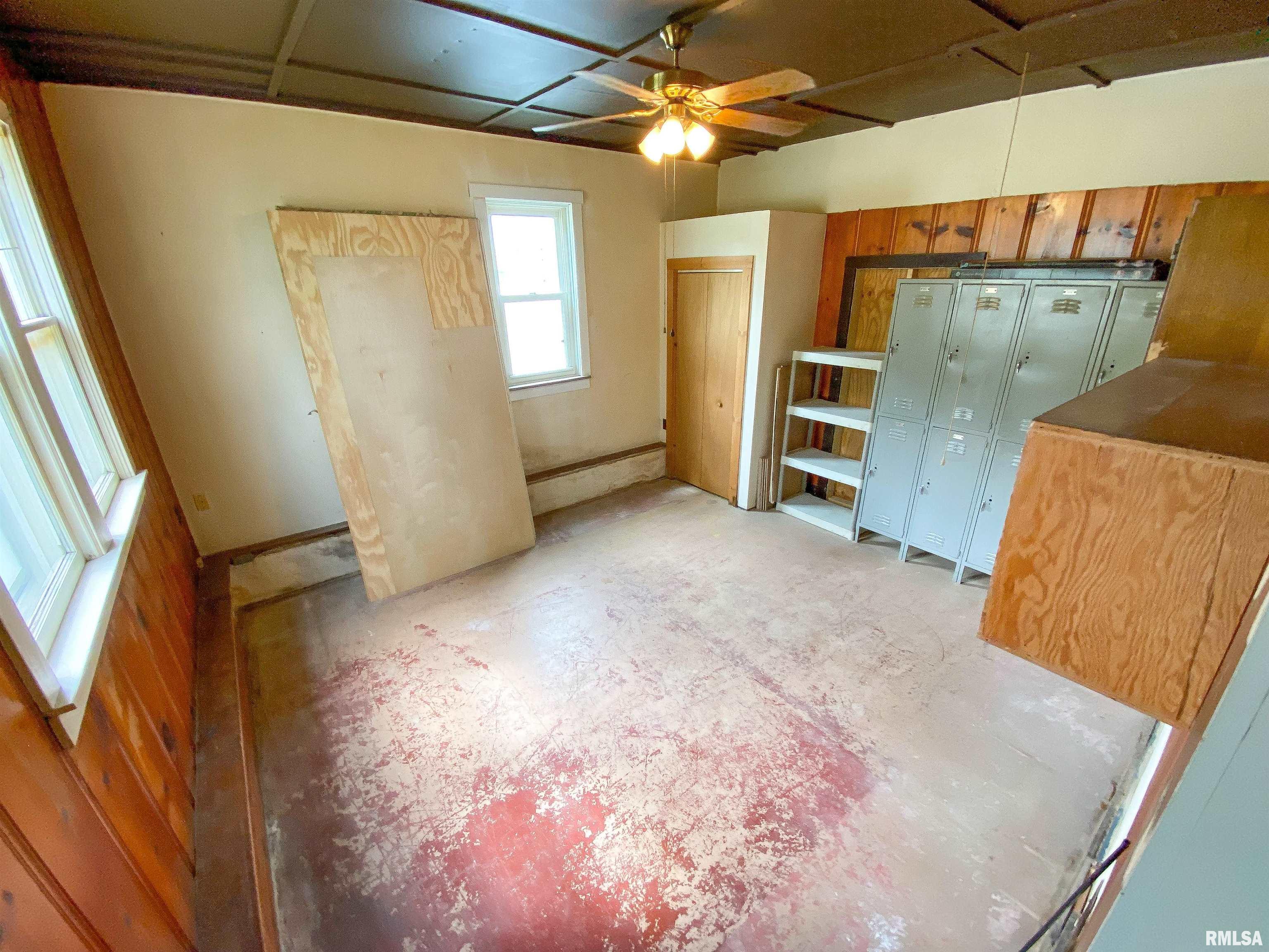 330 South State Street Flora, IL 62839 - Photo 41 of 66 Gallery Image 41