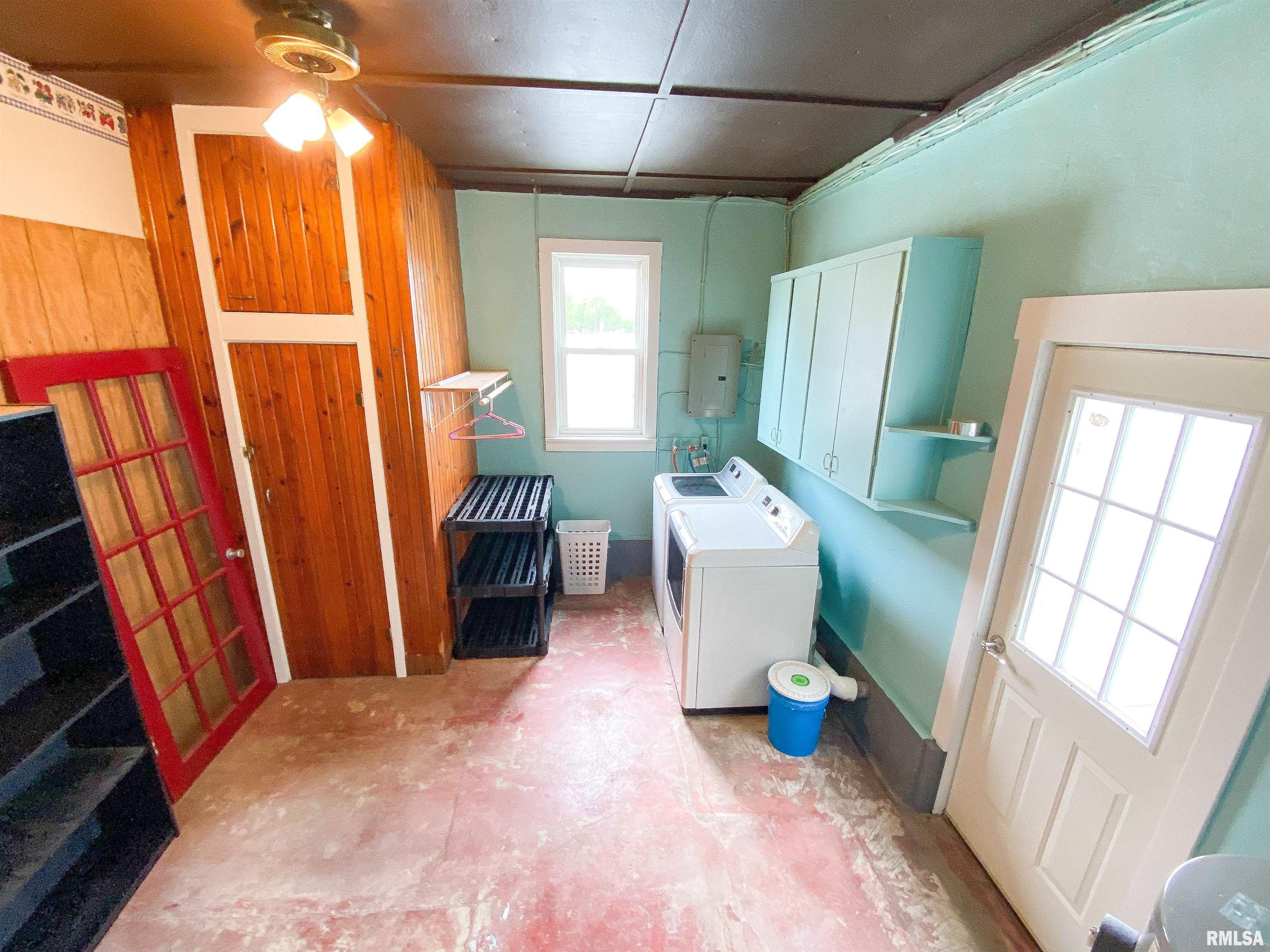 330 South State Street Flora, IL 62839 - Photo 44 of 66 Gallery Image 44