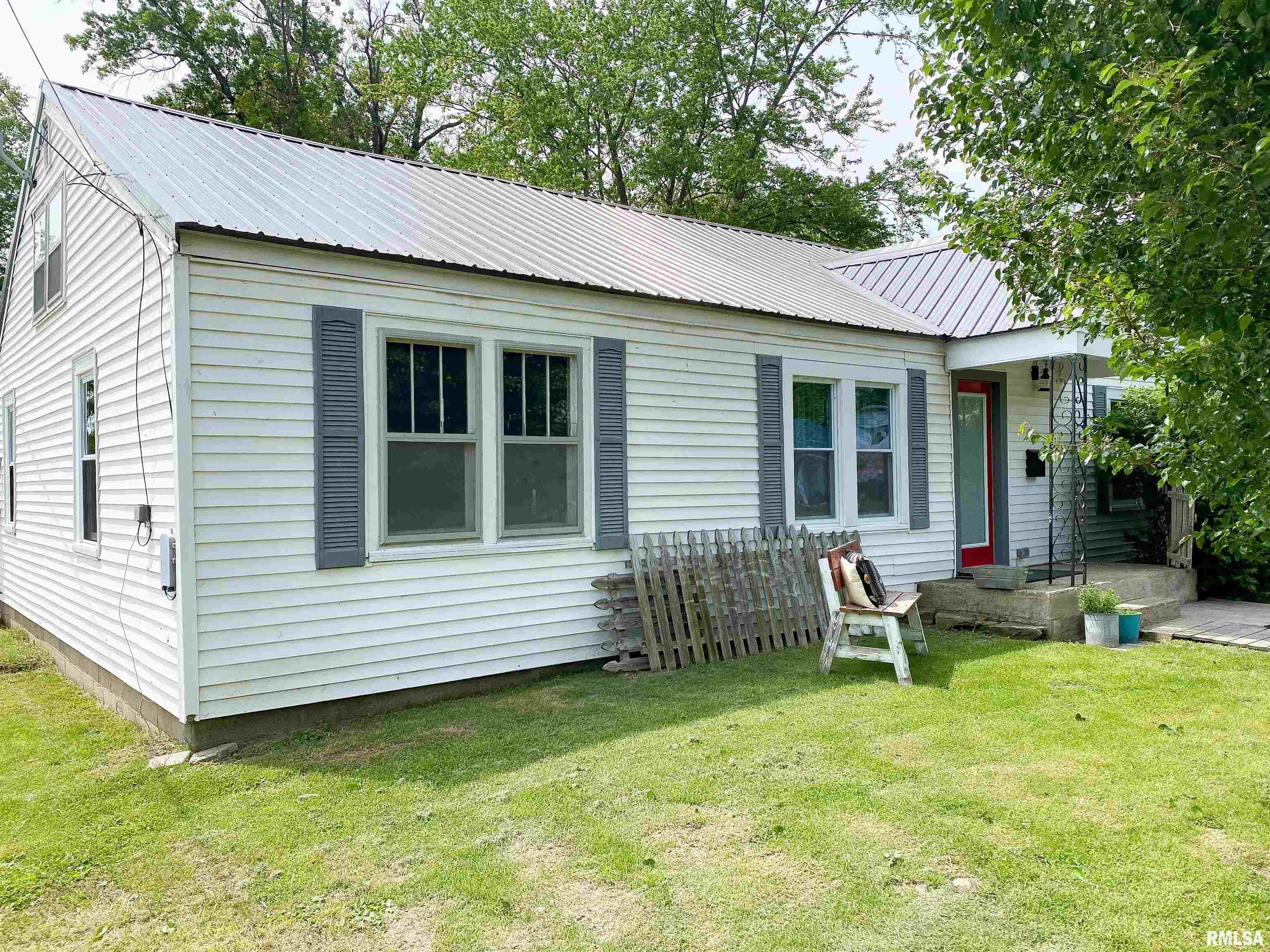 330 South State Street Flora, IL 62839 - Photo 54 of 66 Gallery Image 54