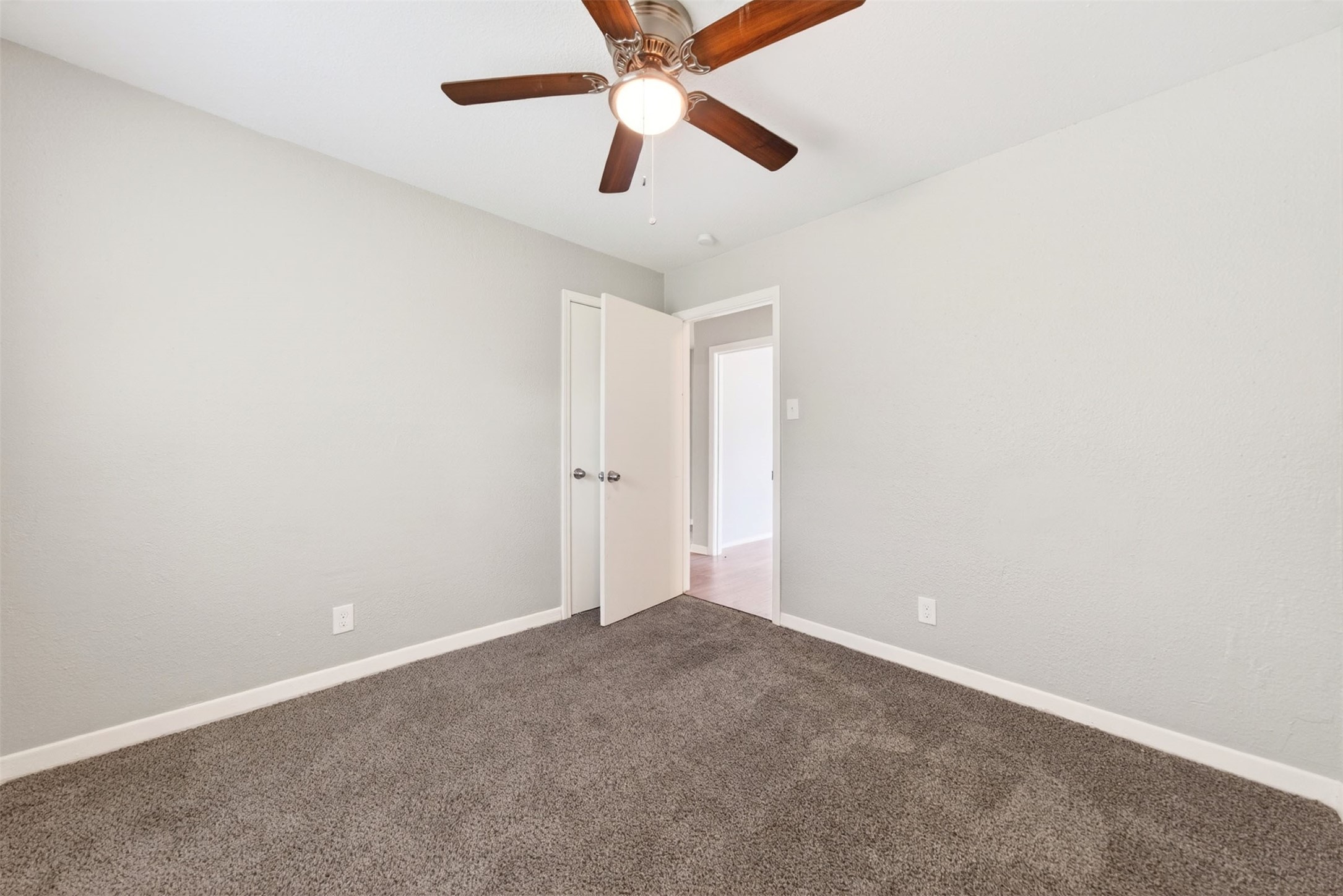 6718 Crosswell Street Houston, TX 77087 - Photo 20 of 29