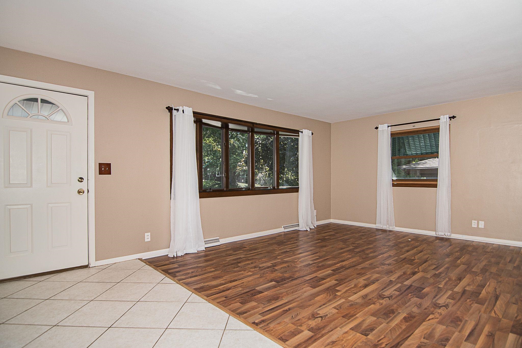 1779 Chaney Road Dubuque, IA 52001 - Photo 3 of 33 Gallery Image 3