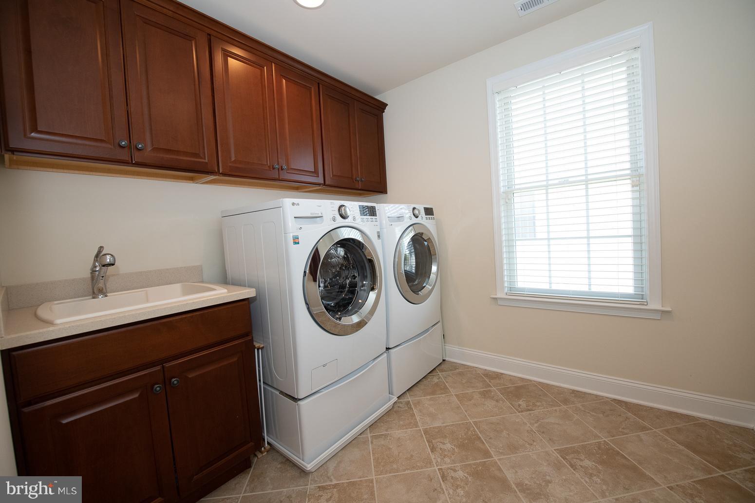 3805 Liseter Road Newtown Square, PA 19073 - Photo 33 of 48 2nd Floor Laundry Room