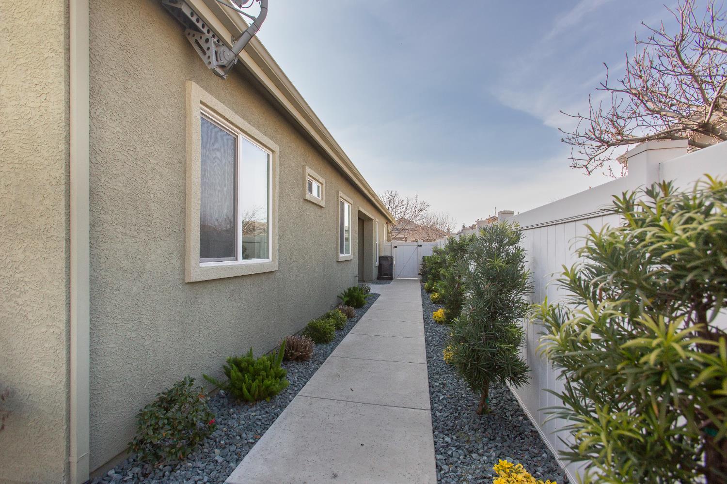 2470 Sea Lion Way Turlock, CA 95380 - Photo 28 of 42