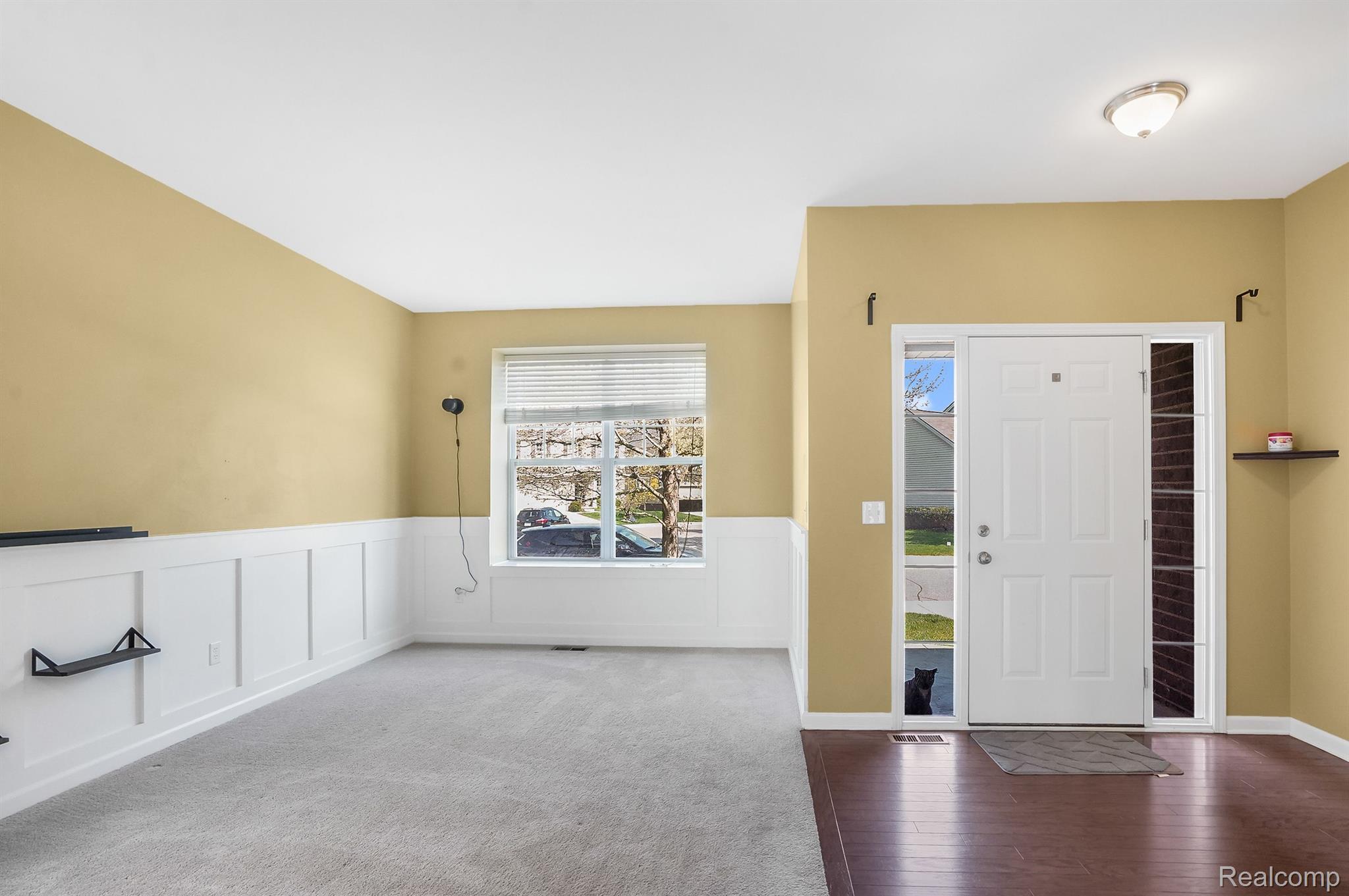 27111 Victoria Road Novi, MI 48374 - Photo 3 of 22 Gallery Image 3