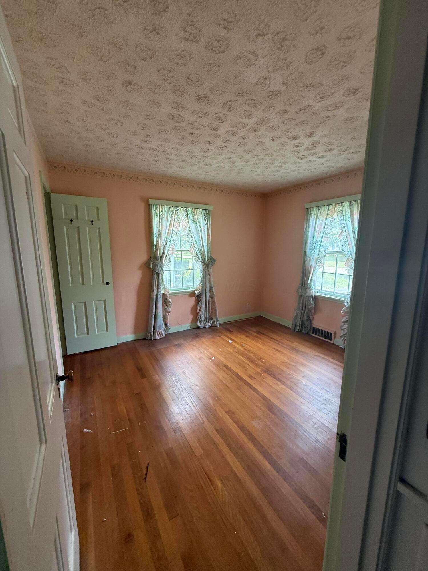 525 Brookside Drive Columbus, OH 43209 - Photo 9 of 14 IMG_8564