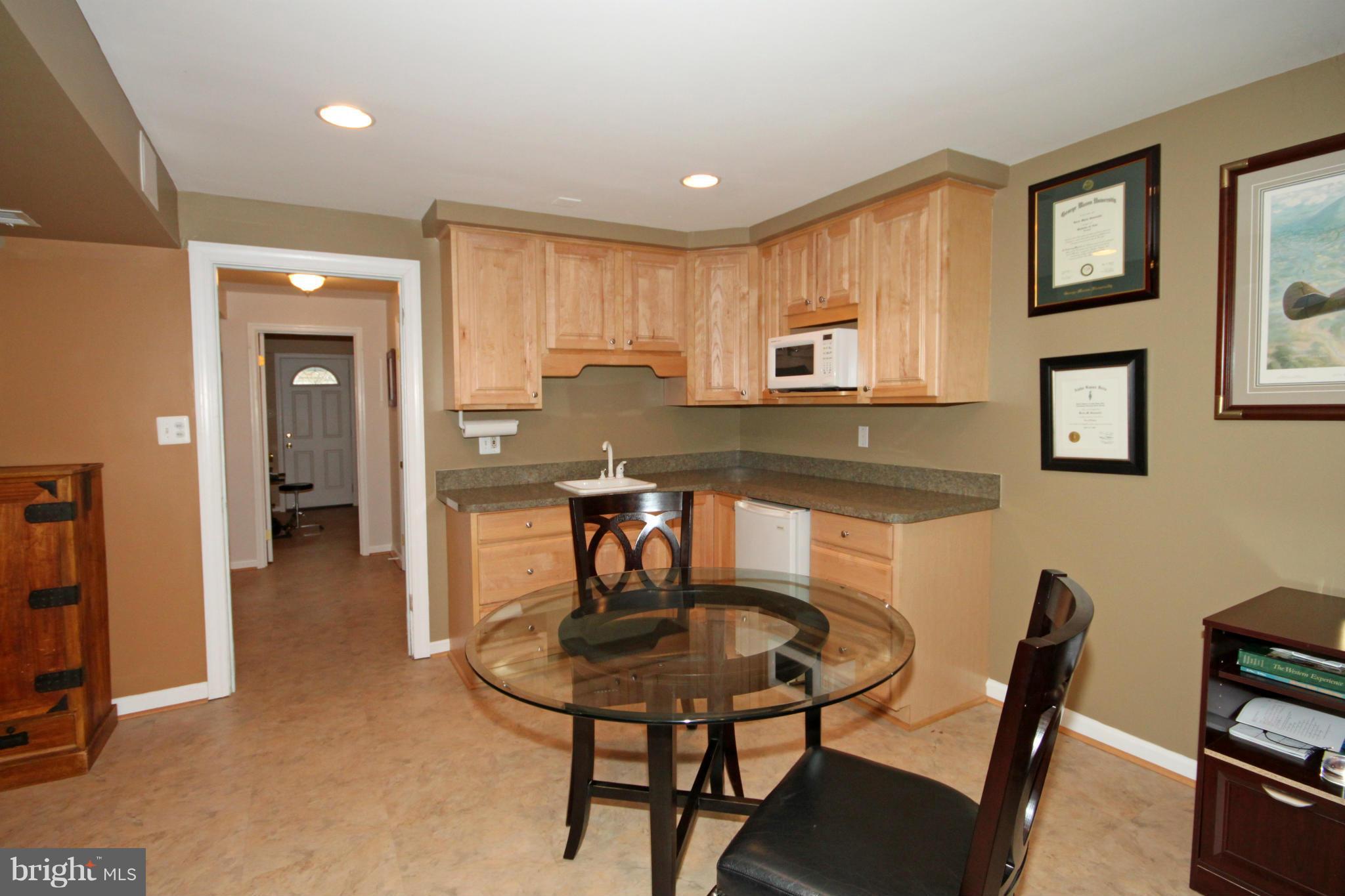8853 Stark Road Annandale, VA 22003 - Photo 26 of 29 Interior (General)