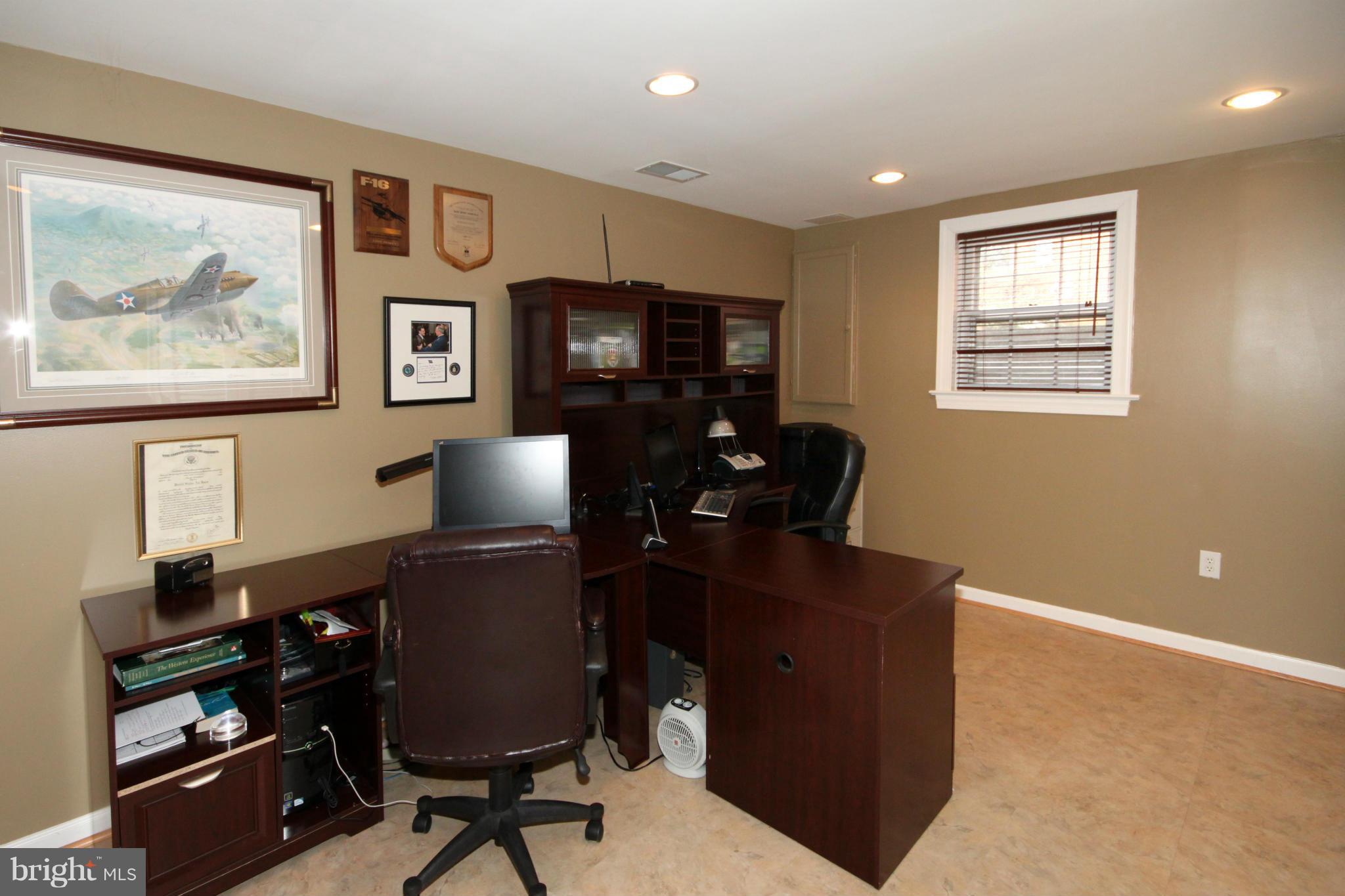 8853 Stark Road Annandale, VA 22003 - Photo 27 of 29 Interior (General)