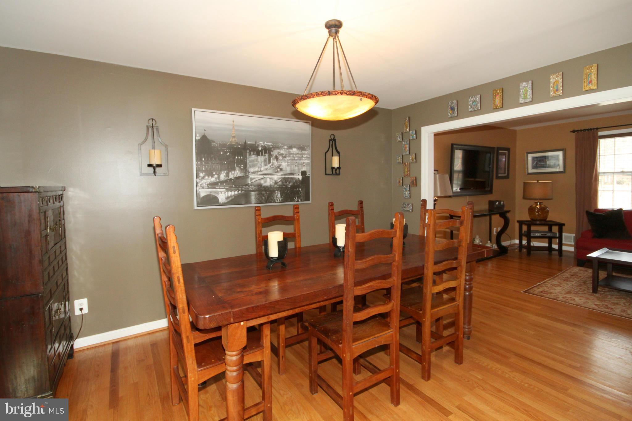 8853 Stark Road Annandale, VA 22003 - Photo 6 of 29 Dining Room