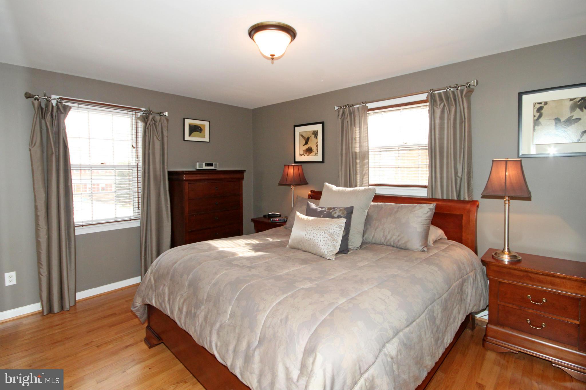8853 Stark Road Annandale, VA 22003 - Photo 10 of 29 Bedroom (Master)