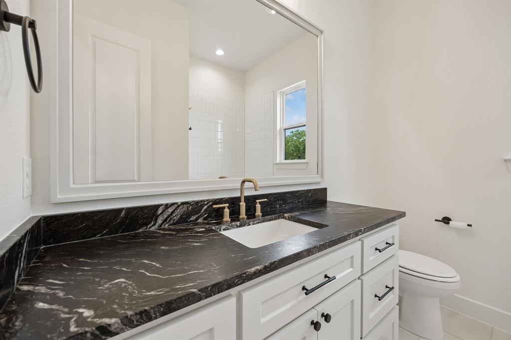 105 Desperado Way Weatherford, TX 76088 - Photo 30 of 40