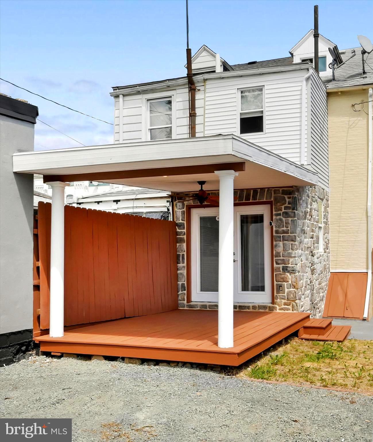 744 Pear Street Reading, PA 19601 - Photo 28 of 28 Exterior Back