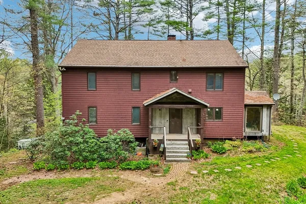 $675,000 | 157 Robinson Road, Oakham, MA 01068
