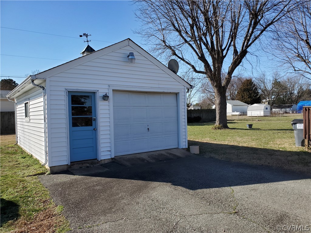 9039 Rutland Road Mechanicsville, VA 23116 - Photo 3 of 19 Gallery Image 3