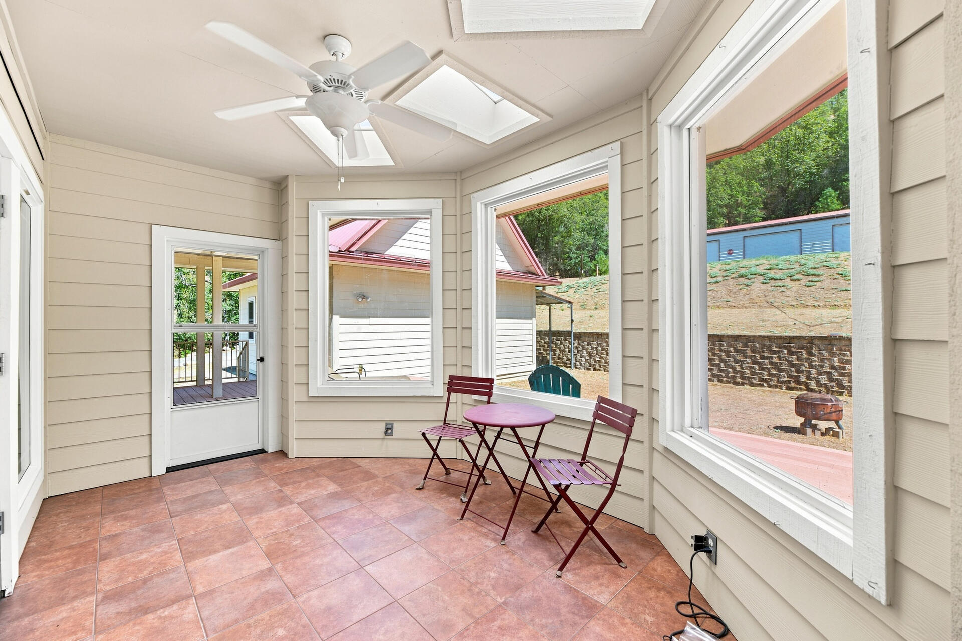 2995 Goose Ranch Road Lewiston, CA 96052 - Photo 31 of 66 Sunroom