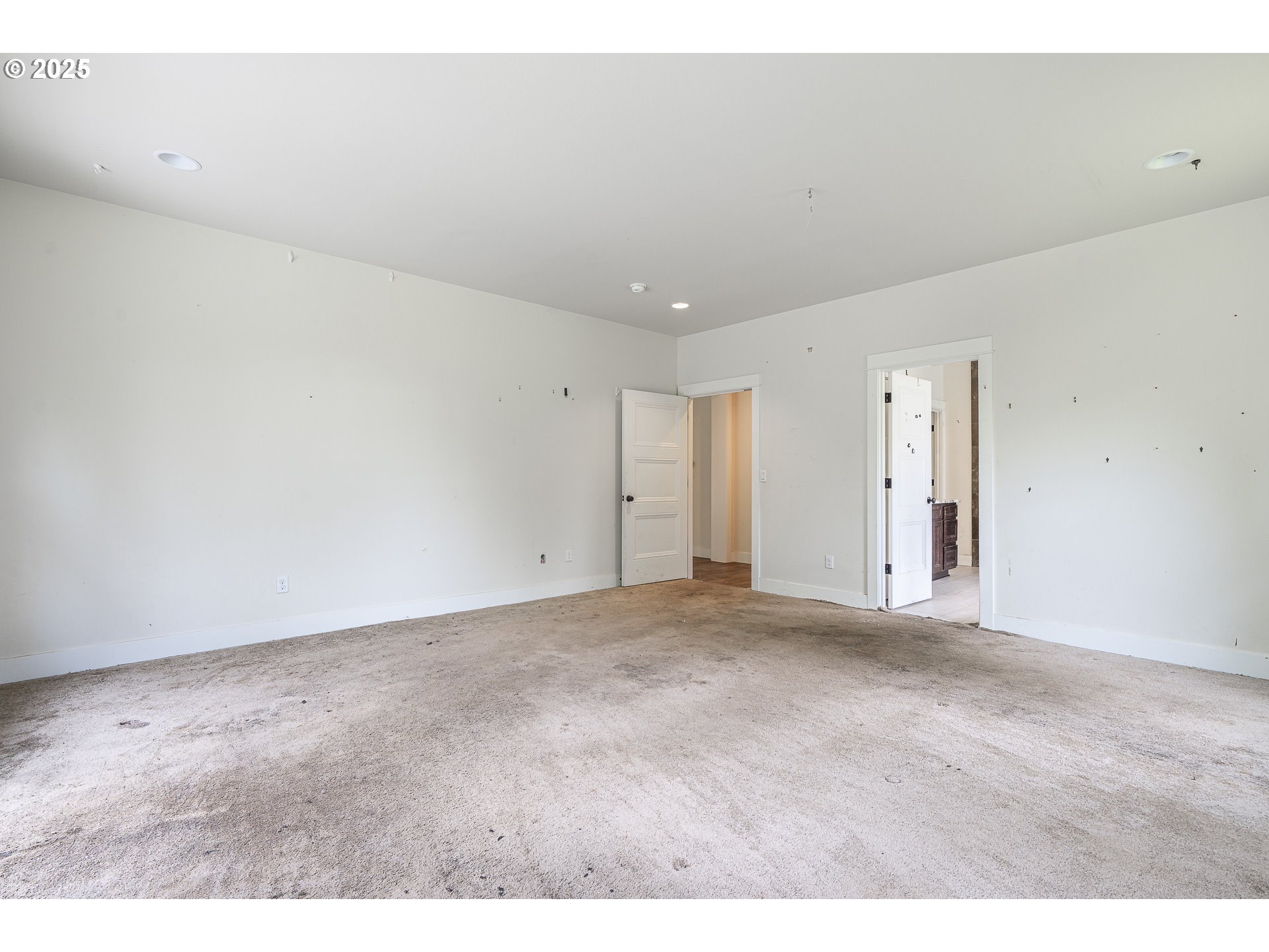 39665 Southeast Rude Road Sandy, OR 97055 - Photo 25 of 48 a view of an empty room