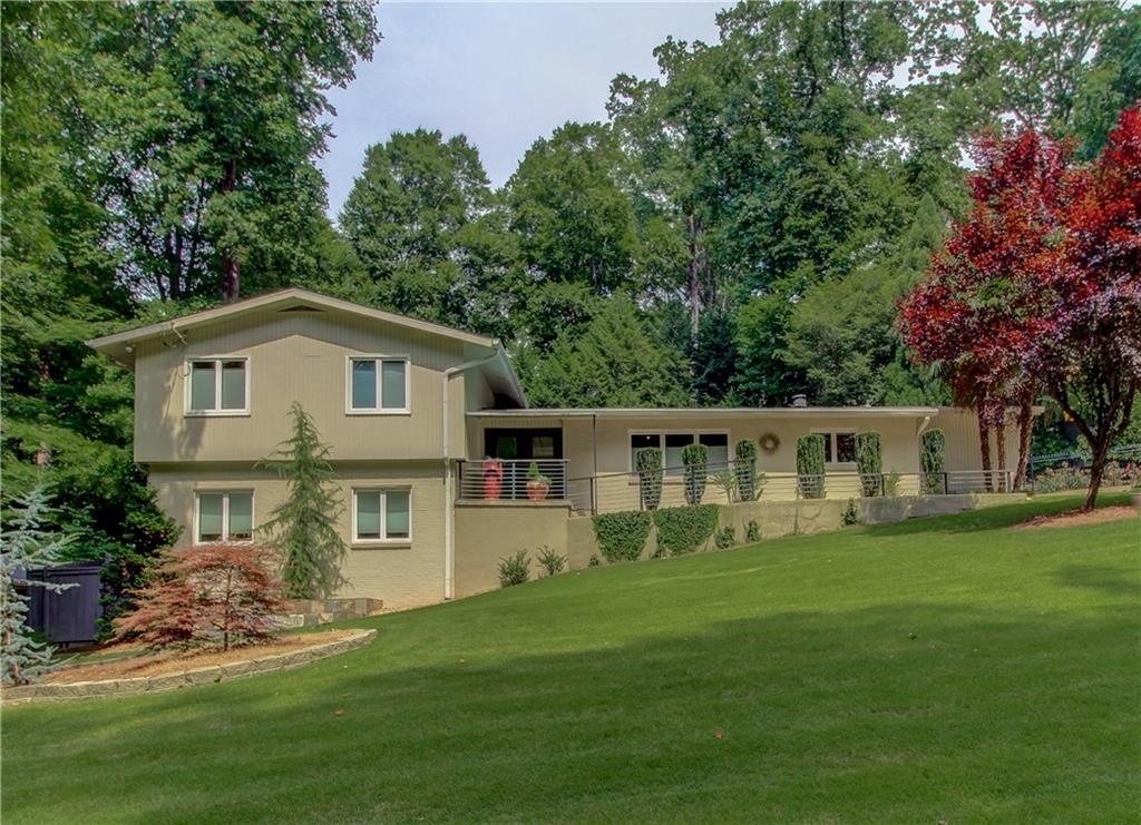 993 Vistavia Circle Decatur, GA 30033 - Photo 1 of 1 a view of a house with a yard